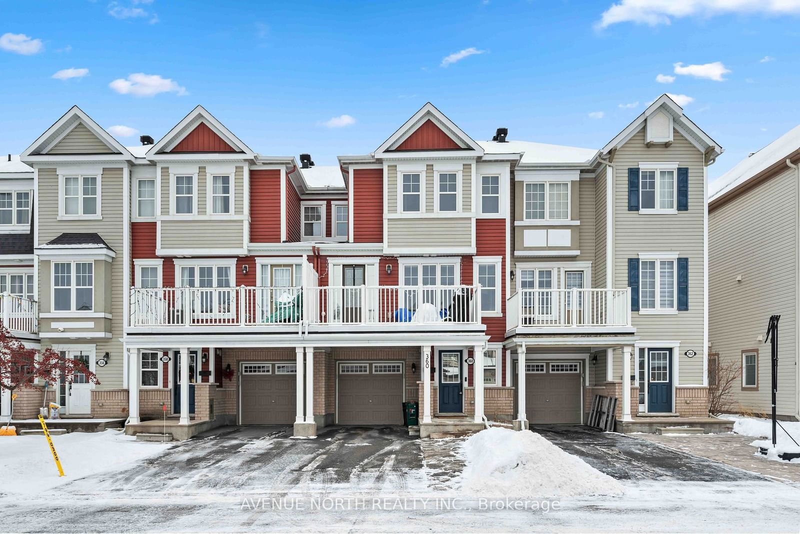 Townhouse sold at 360 Sweet Grass Circle, Barrhaven, 7711 - Barrhaven - Half Moon Bay, K2J 5W9 - MLS: X11924758