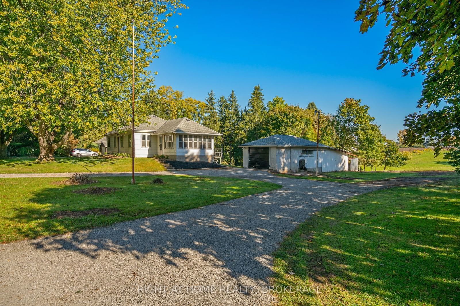 Detached House for sale at 1353 MCNAB Road, Niagara-on-the-Lake, 102 - Lakeshore, L0S 1J0 - MLS: X11924904