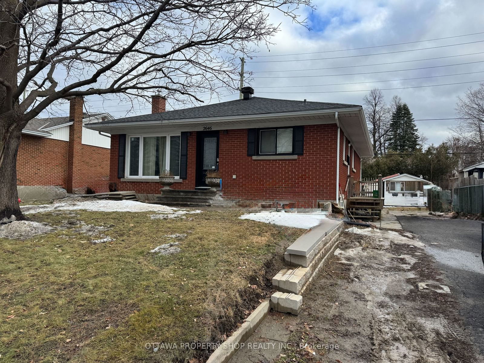 Detached House sold at 2646 Iris Street, Parkway Park - Queensway Terrace S and Area, 6303 - Queensway Terrace South/Ridgeview, K2C 1E5 - MLS: X11925066