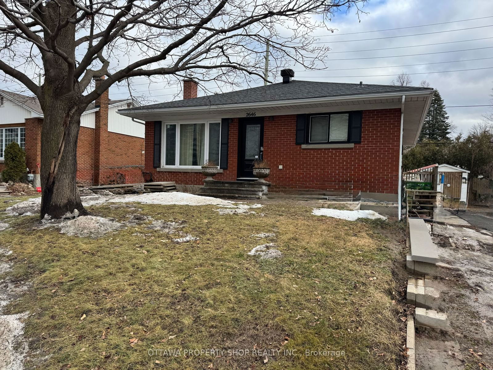 Detached House sold at 2646 Iris Street, Parkway Park - Queensway Terrace S and Area, 6303 - Queensway Terrace South/Ridgeview, K2C 1E5 - MLS: X11925066