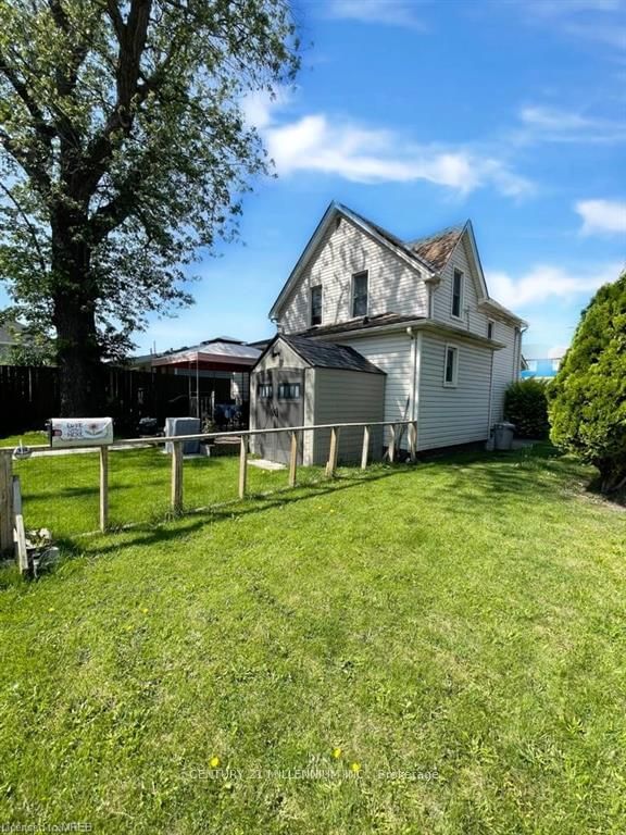 Detached House for lease at 21 Bridge Street, Port Colborne, L3K 2G9 - MLS: X11925161