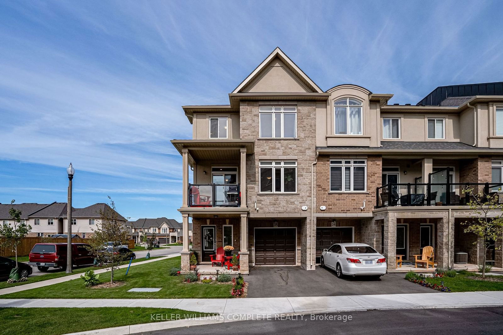 Townhouse sold at 35-40 Zinfandel Drive, Hamilton, Winona Park, L8E 0L1 - MLS: X11925182