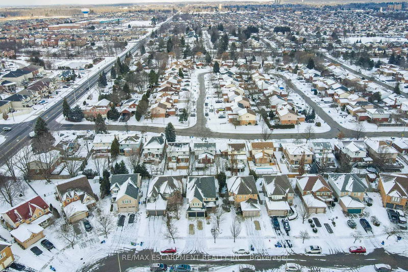 home for sale on 45 STRATHROY Crescent