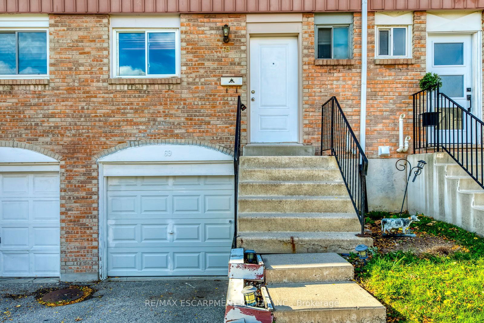 Townhouse for sale at 69-120 Quigley Road, Hamilton, Vincent, L8K 6L4 - MLS: X11925426