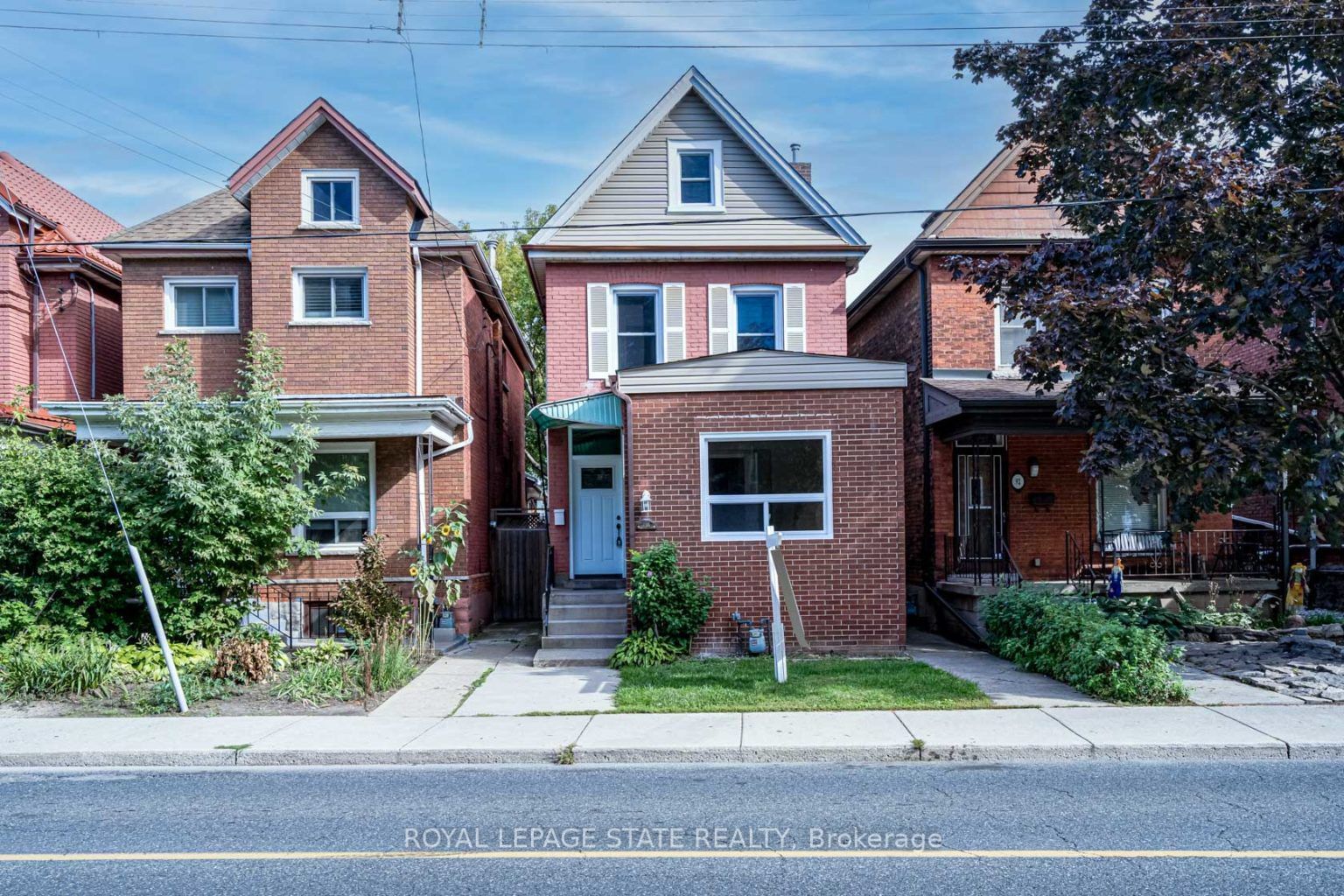 Detached House sold at 94 Wentworth Street, Hamilton, Gibson, L8L 5V4 - MLS: X11925546