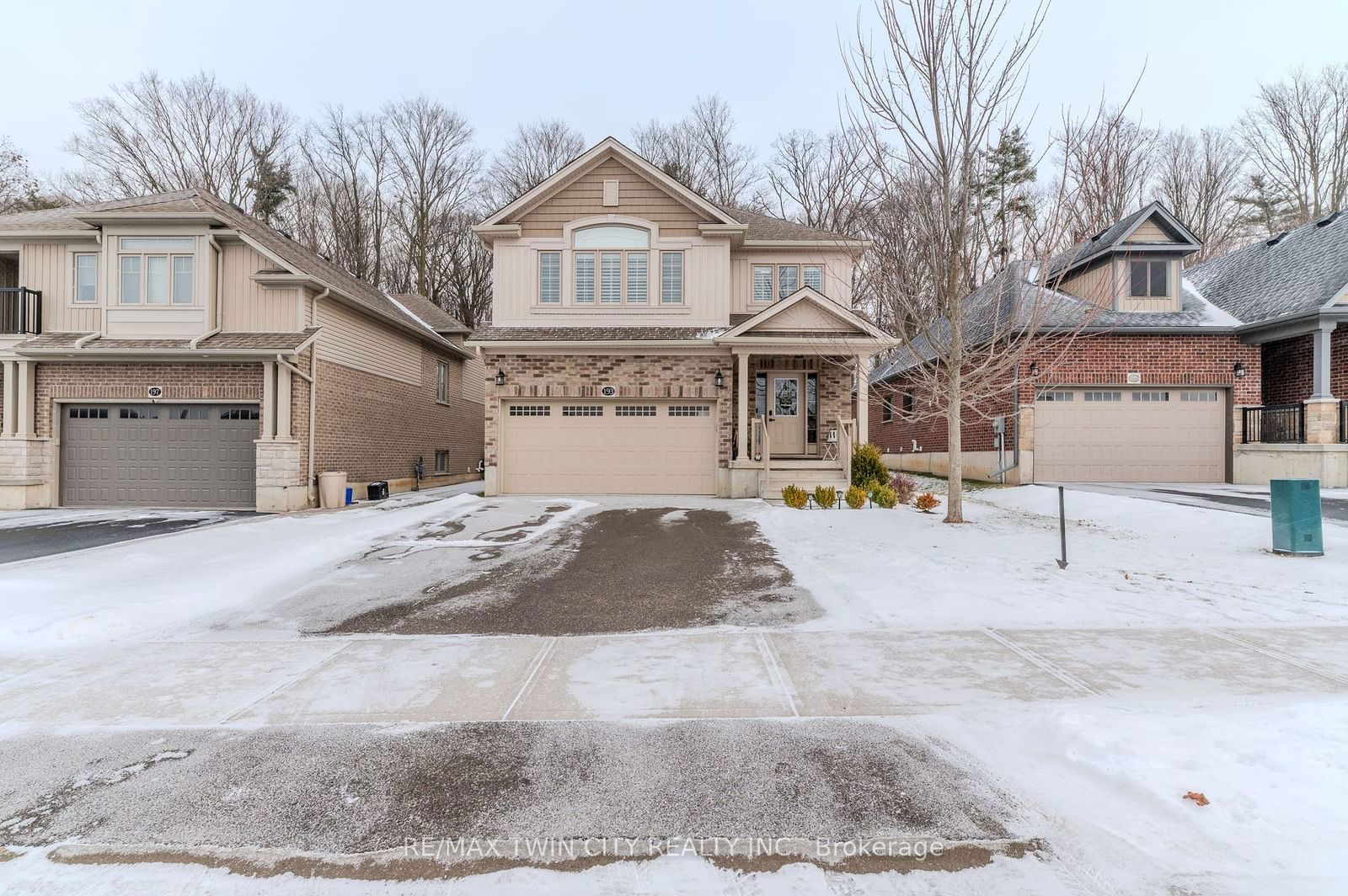 Detached House for sale at 193 Woodway Trail, Norfolk, Simcoe, N3Y 0B8 - MLS: X11925551