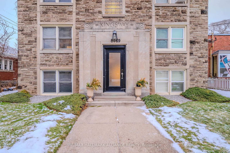 home for sale on 3-802 KING Street W