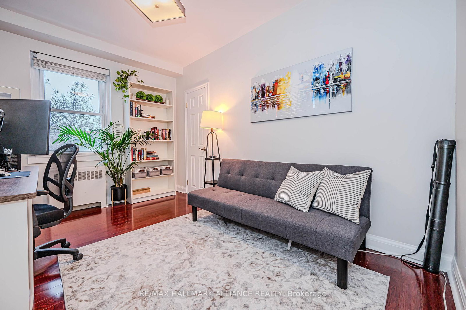 Listing Image 12