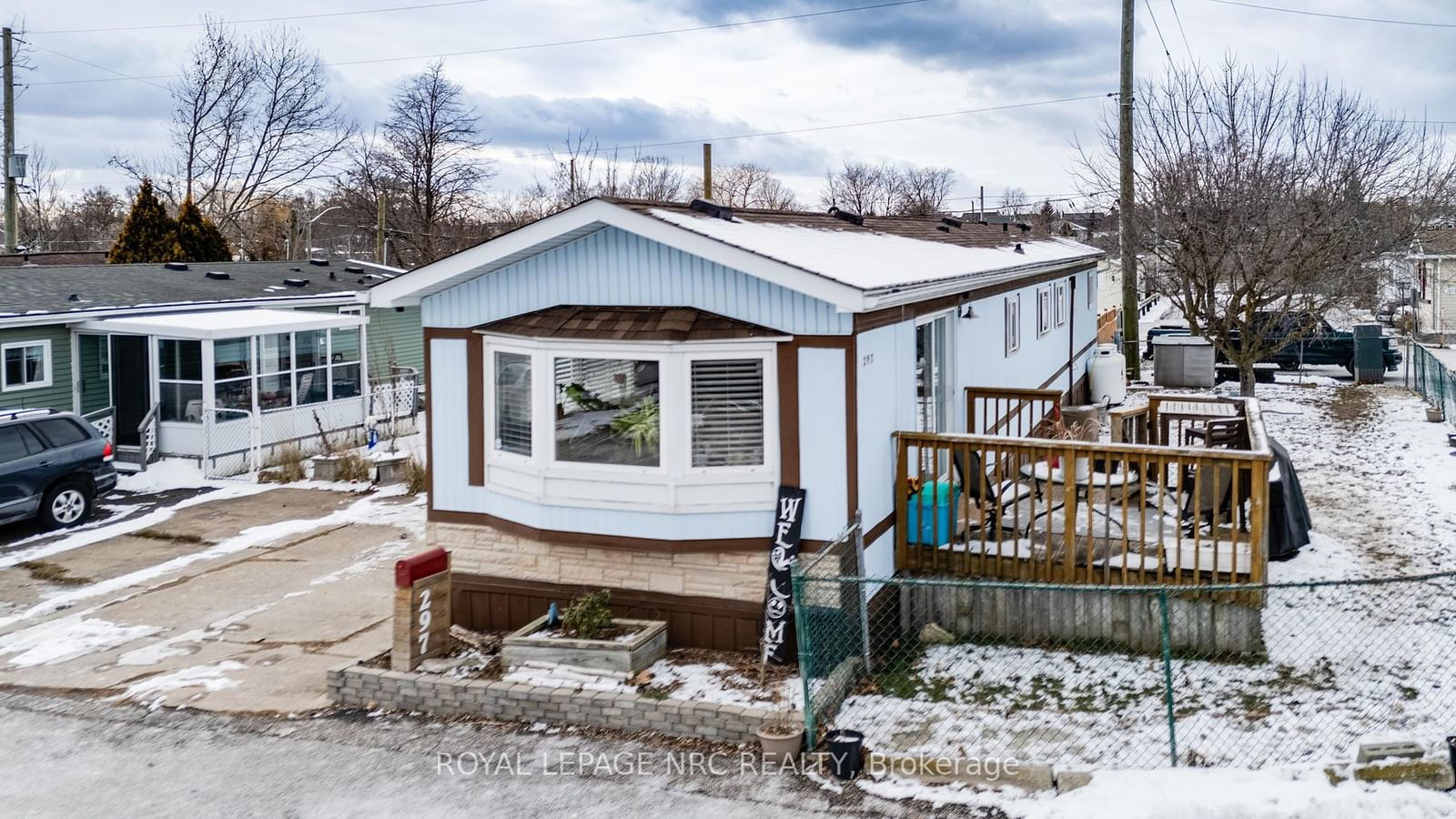 Mobile/Trailer for sale at 297-241 St. Paul Street, St. Catharines, 458 - Western Hill, L2S 2E5 - MLS: X11926101