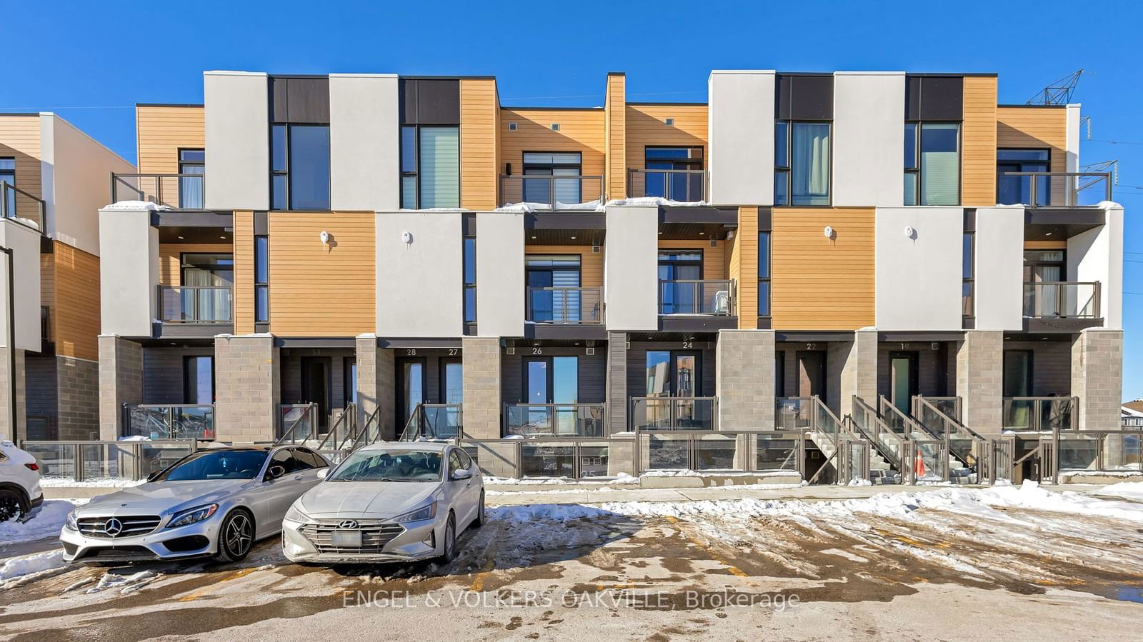 Townhouse for sale at 26-142 Foamflower Place, Waterloo, N2V 0J1 - MLS: X11926310