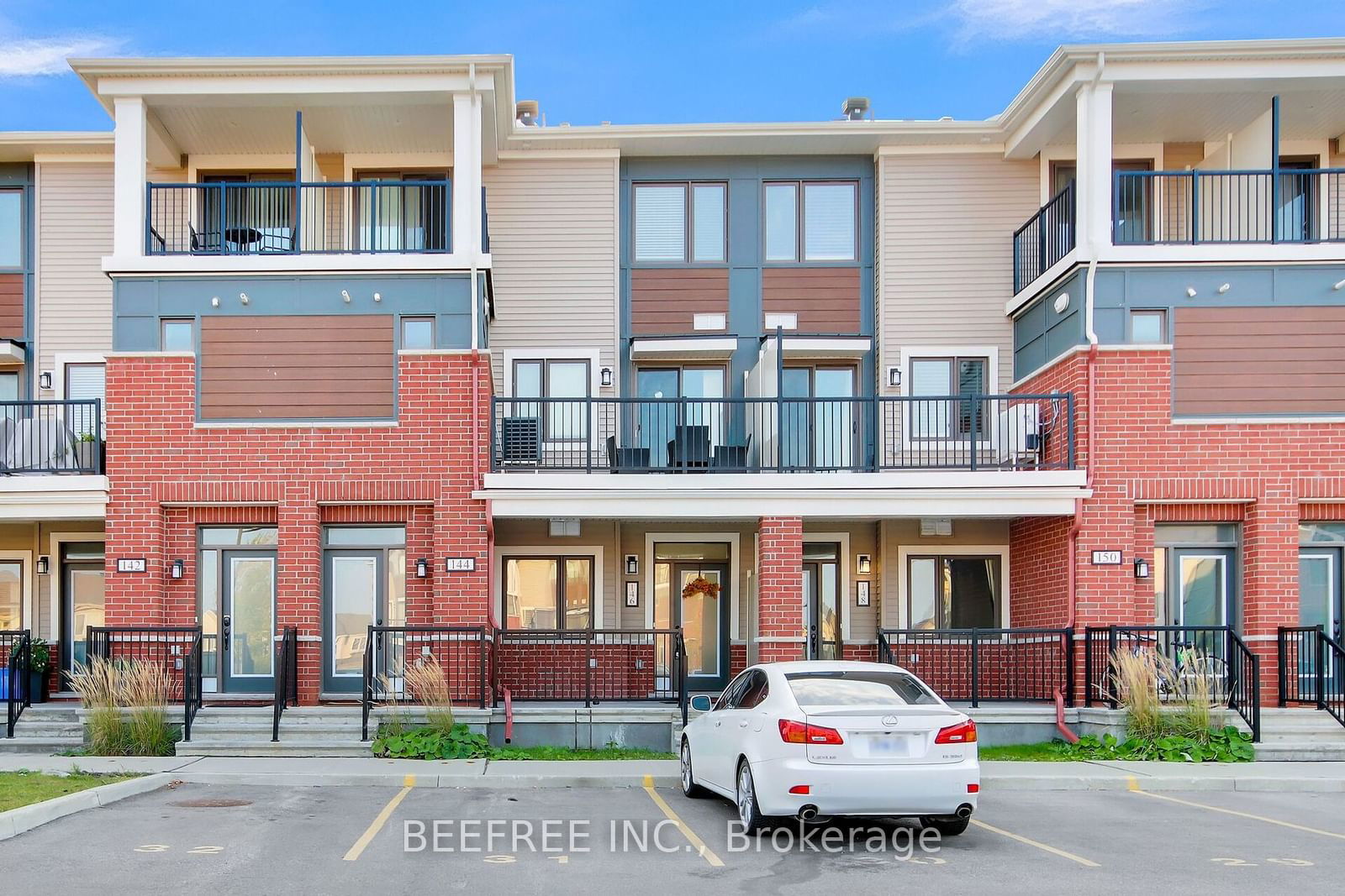 Condo sold at 146 WALLEYE PRIVATE, Barrhaven, 7711 - Barrhaven - Half Moon Bay, K2J 6R2 - MLS: X11926327