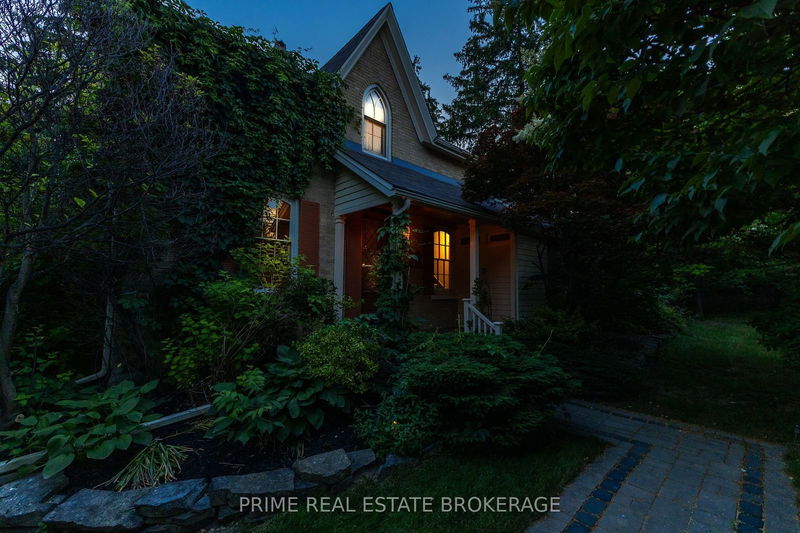 1499 Westdel Bourne Rd, London - South B image-0-0