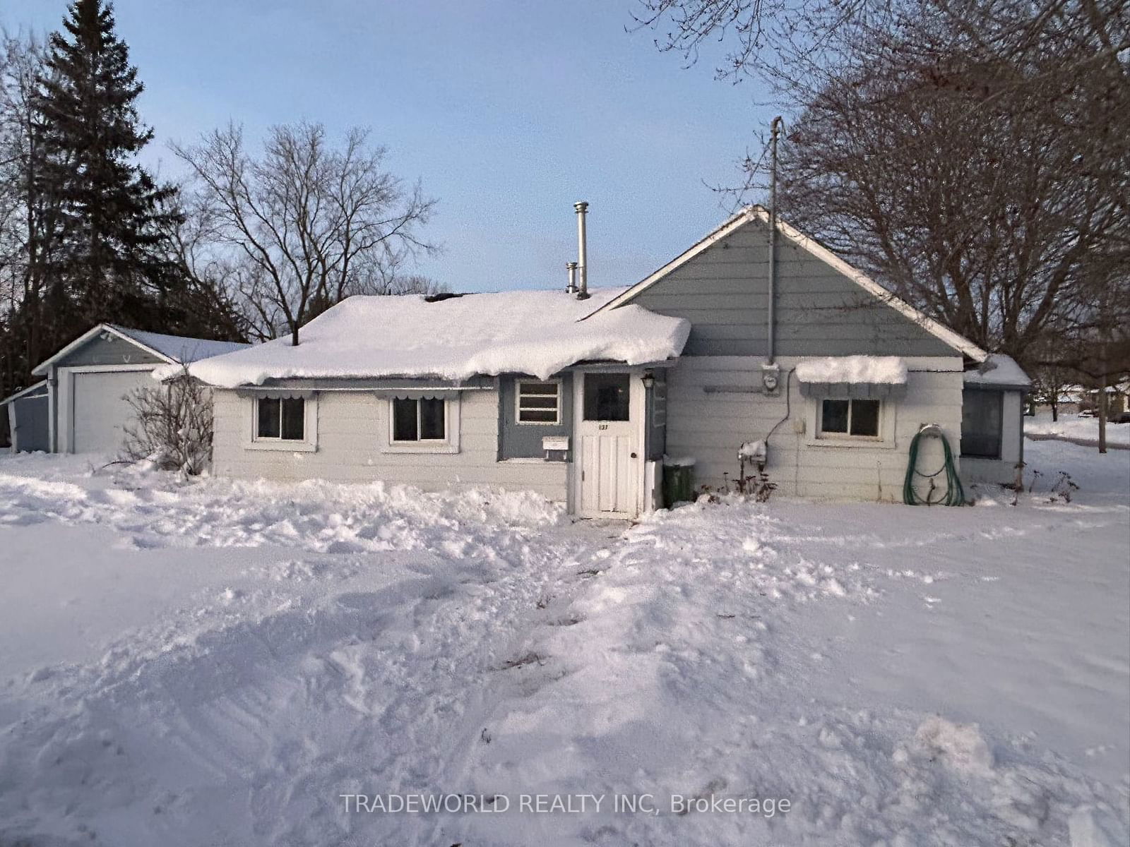 Detached House for sale at 137 King Street, Kawartha Lakes, Lindsay, K9V 1E2 - MLS: X11926580