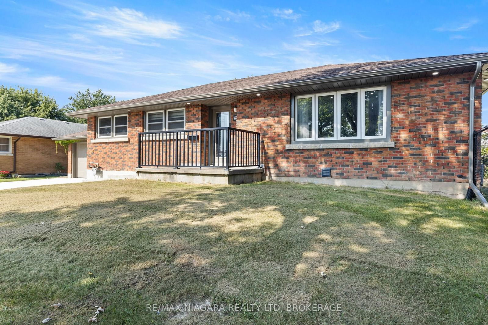 Detached House sold at 32 RIDGEWOOD Drive, Welland, 769 - Prince Charles, L3C 2H1 - MLS: X11926657