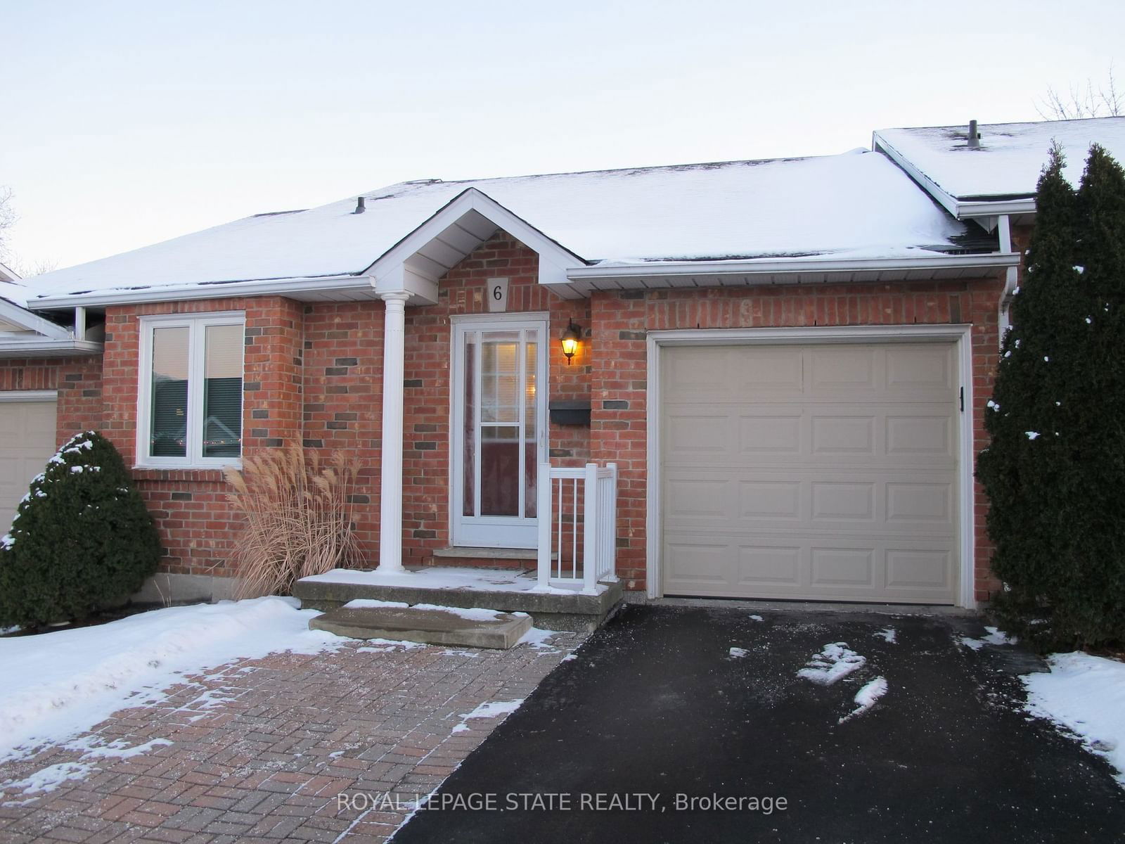 Townhouse for sale at 6-60 Rice Avenue, Hamilton, Mountview, L9C 7S3 - MLS: X11926782