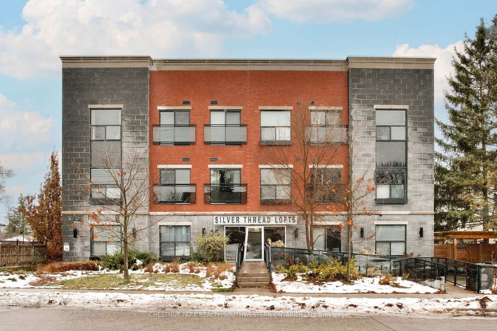 Condo leased at 103-15 Devitt Avenue, Waterloo, N2J 1Y6 - MLS: X11926790