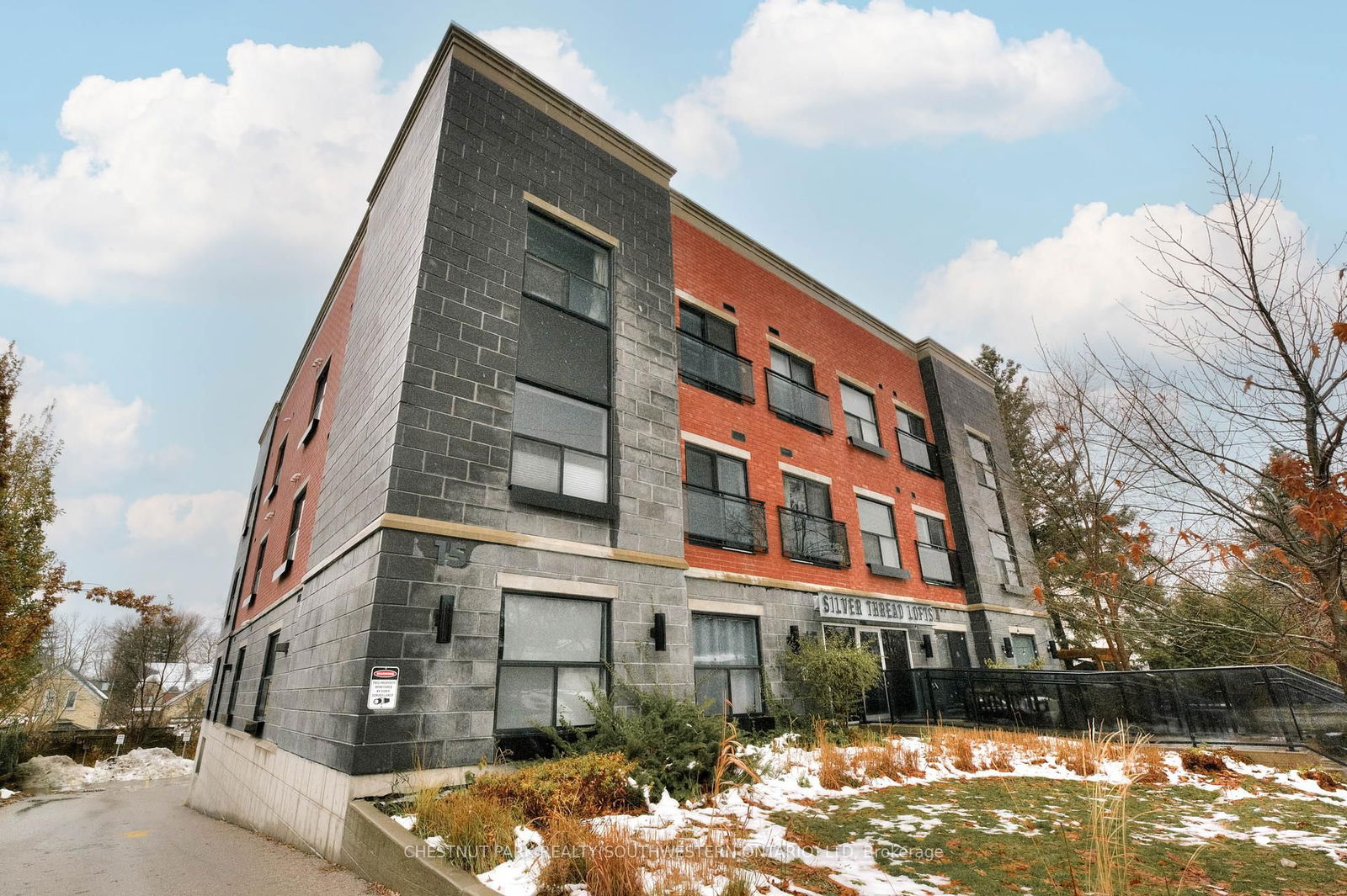 Condo leased at 103-15 Devitt Avenue, Waterloo, N2J 1Y6 - MLS: X11926790