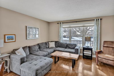 1358 Bobolink Crt, Peterborough - Monaghan image-0-2