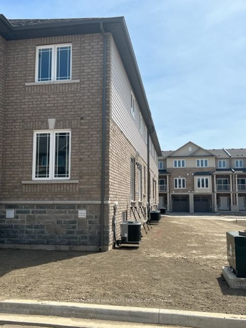 Townhouse for lease at 7 Oceanus Avenue, Hamilton, Hannon, L0R 1P0 - MLS: X11926949