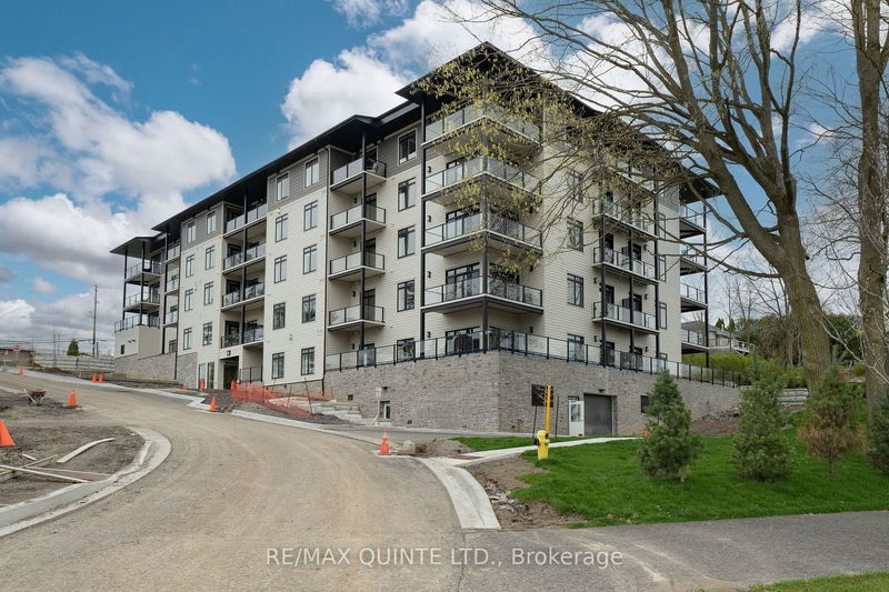 Unit 306 — 17 Cleave Ave, Prince Edward County - Picton image-0-0