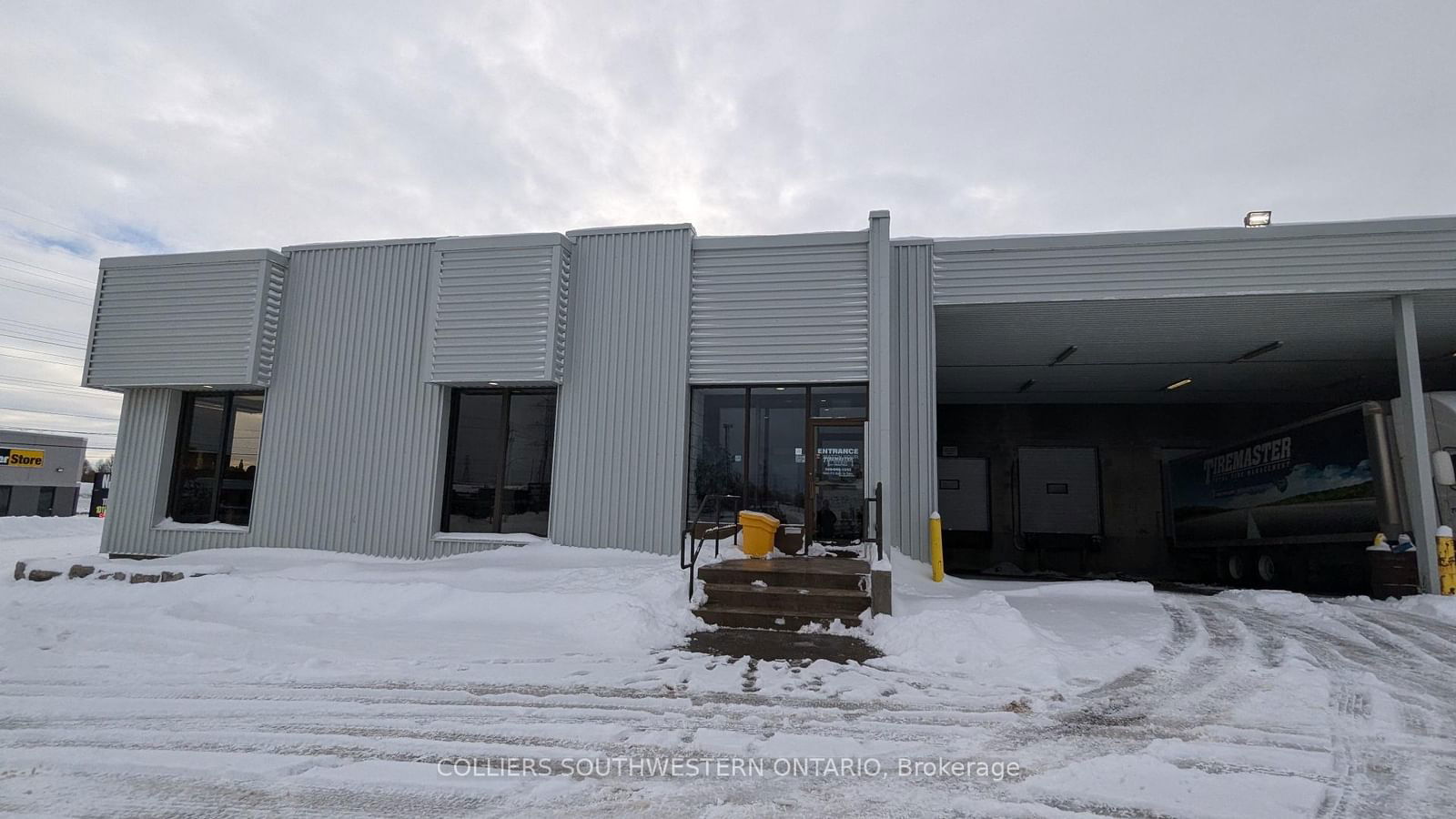 Industrial leased at 1011 Hubrey Road, London, South ZZ, N6N 1B4 - MLS: X11927378