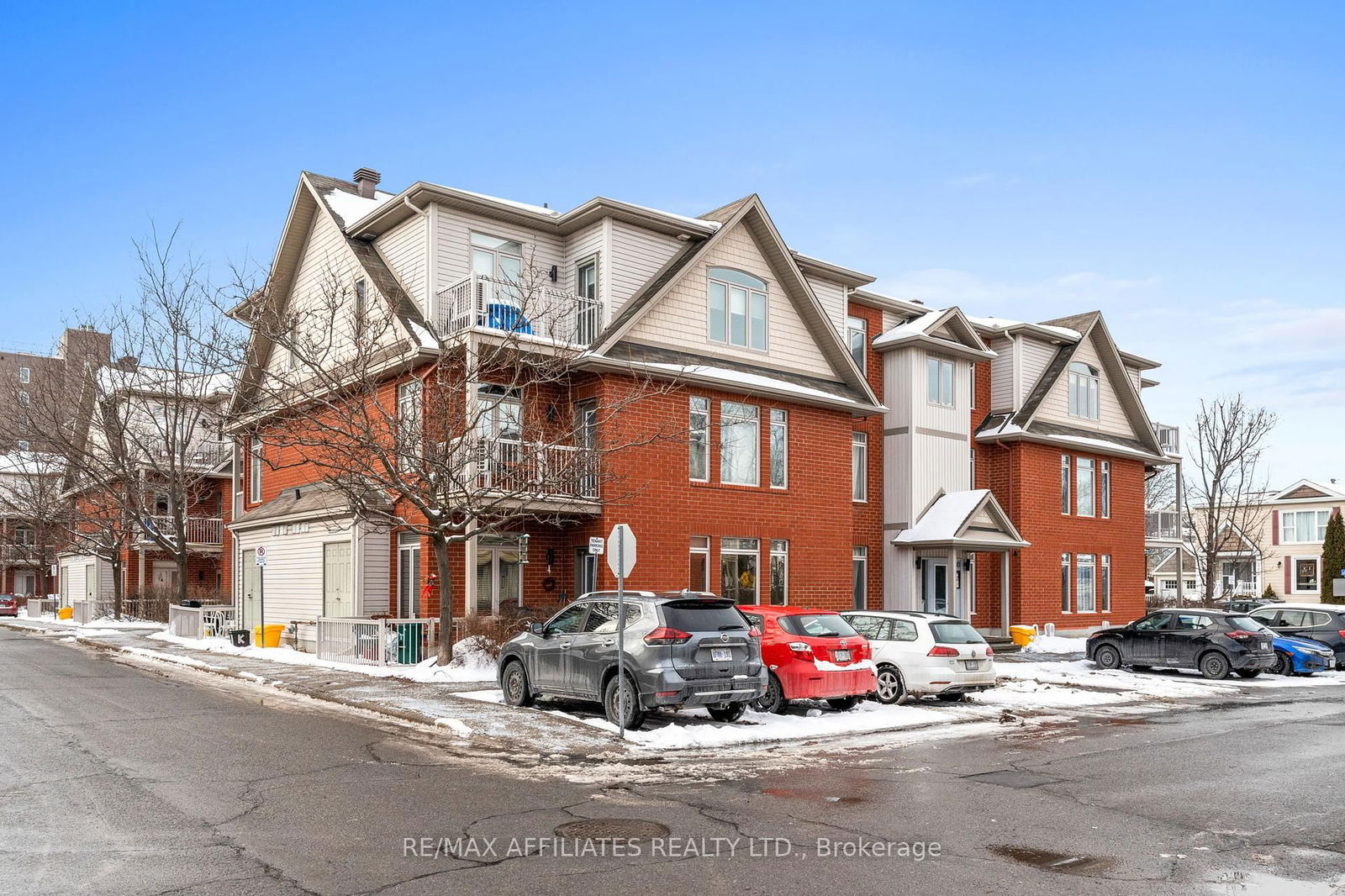 Condo leased at B-280 Meilleur Pvt, Vanier and Kingsview Park, 3402 - Vanier, K1L 0A2 - MLS: X11927810