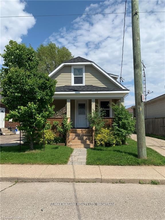 Detached House for lease at UPPER-16 ORMONDE Avenue, St. Catharines, 445 - Facer, L2M 5P2 - MLS: X11927839