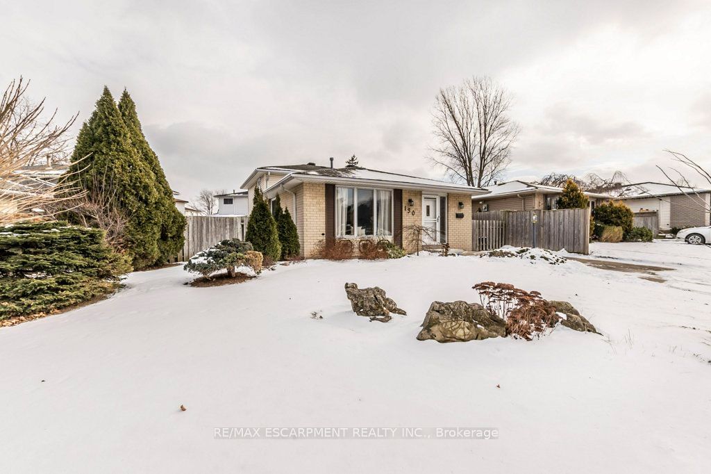 Detached House for sale at 130 Queen Victoria Drive, Hamilton, Quinndale, L8W 1G2 - MLS: X11927843