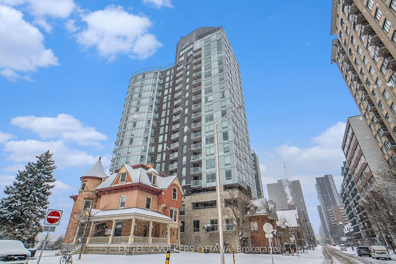 Condo for sale at 406-428 Sparks Street, Ottawa Centre, 4101 - Ottawa Centre, K1R 0B3 - MLS: X11927848