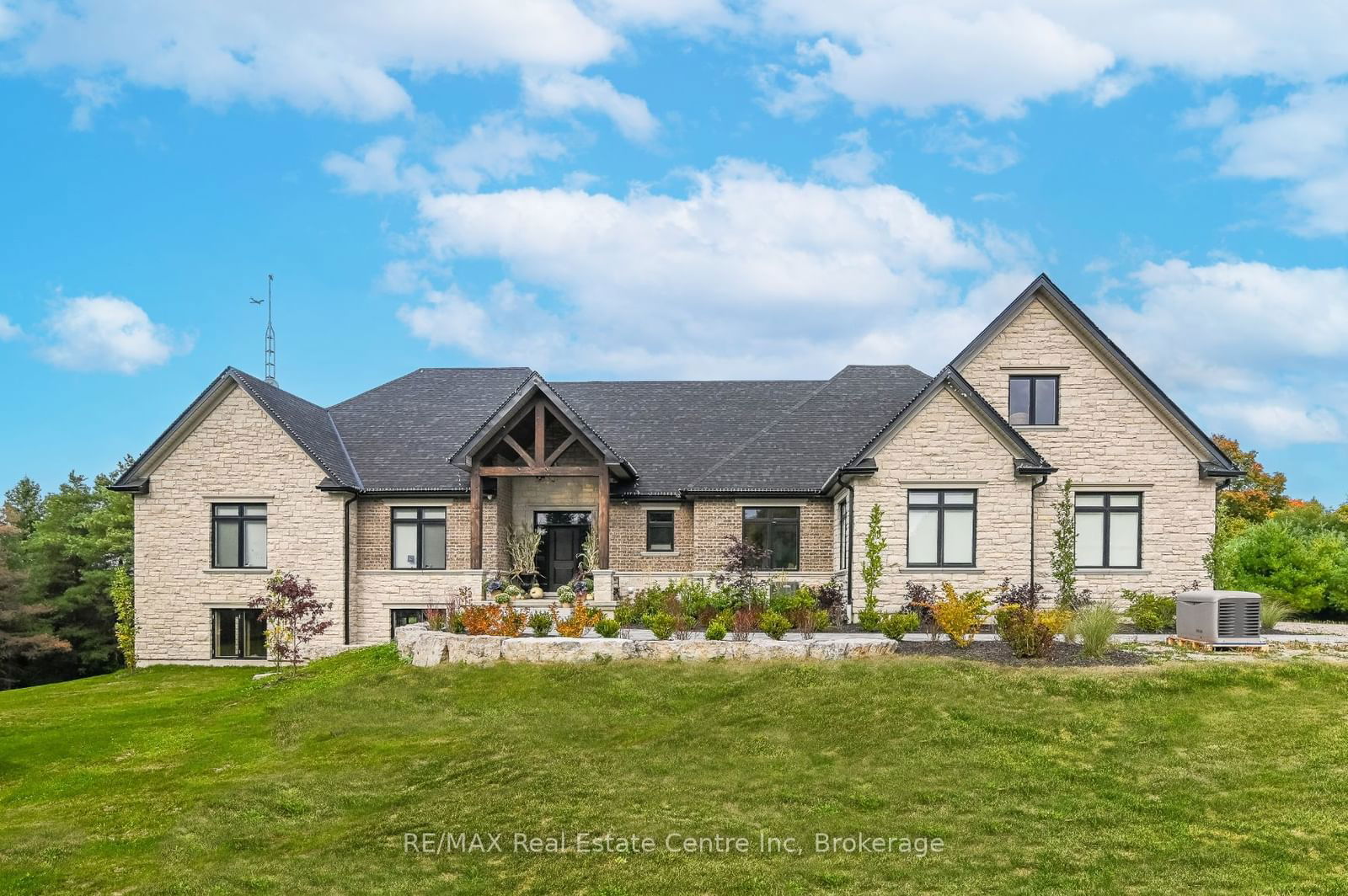 Building at 693 ARKELL Road, Puslinch, Rural Puslinch