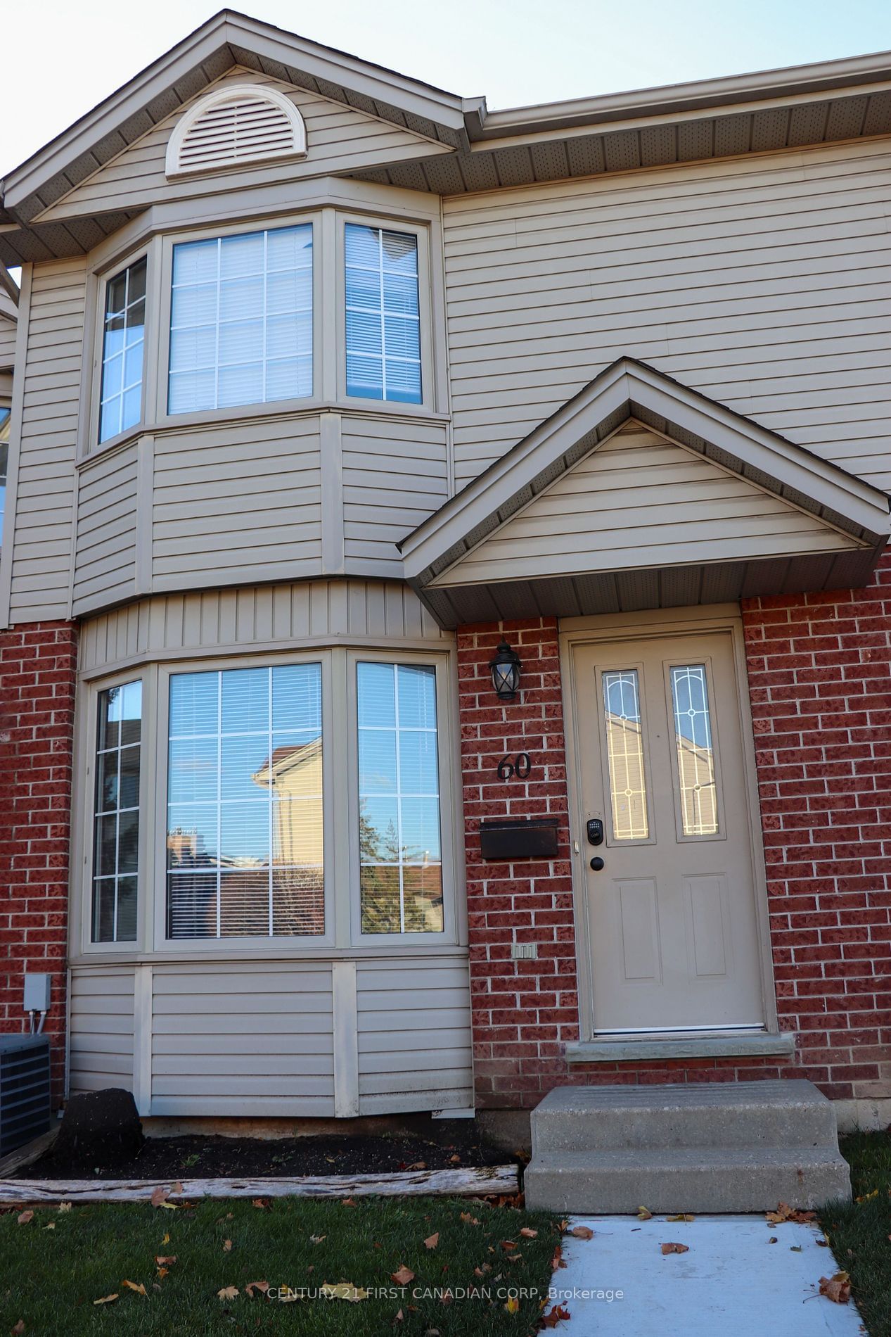 Townhouse for lease at 60-151 Martinet Avenue, London, East I, N5V 4J8 - MLS: X11927963