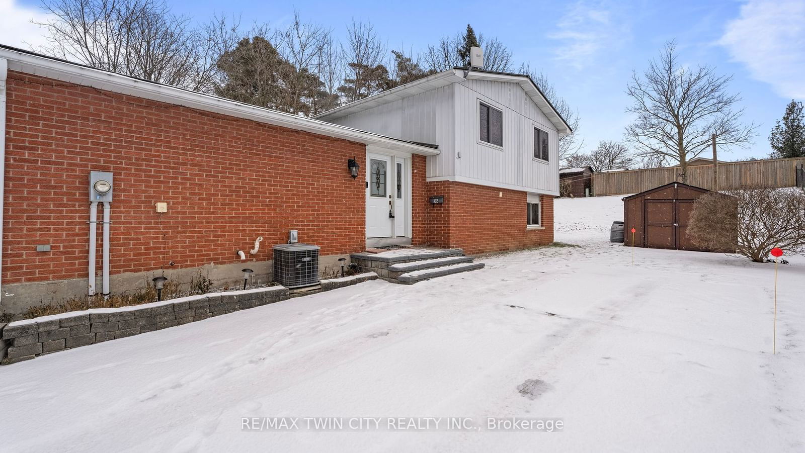 Detached House for sale at 36 Thorncliffe Road, Norfolk, Simcoe, N3Y 4V7 - MLS: X11928291