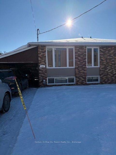 Semi-Detached House for sale at 1647 High Street, North Bay, Central, P1B 6T7 - MLS: X11928435