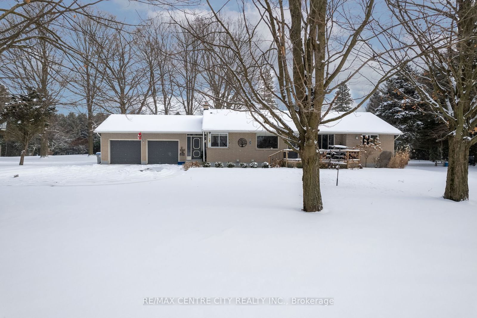 Detached House for sale at 7907 WALKERS Drive, Strathroy-Caradoc, Rural Strathroy Caradoc, N7G 3H4 - MLS: X11928507