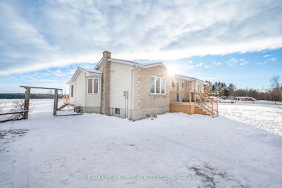 1683 Forest Lea Rd, Laurentian Valley - 531 - Laurentian Valley image-0-1