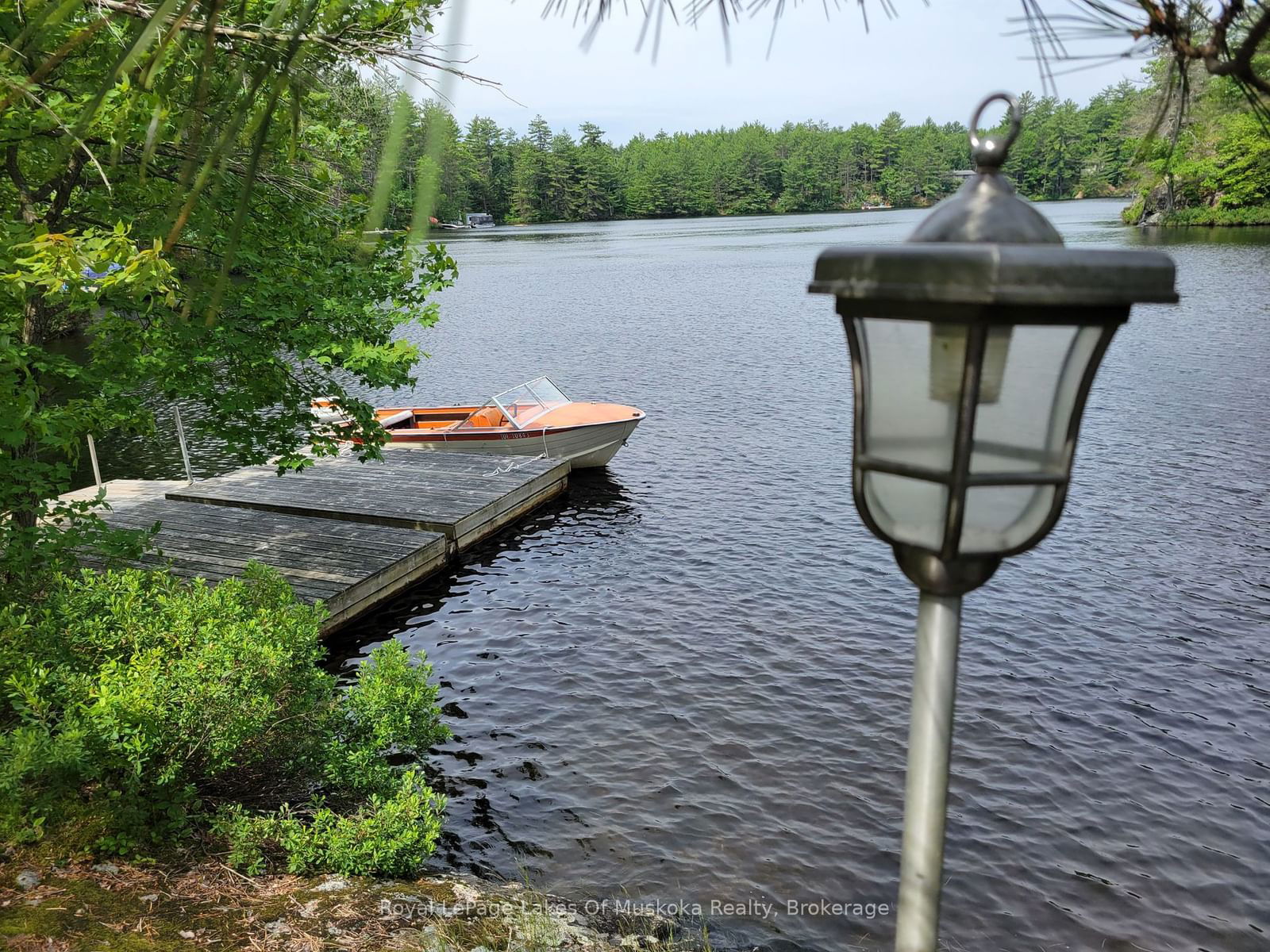 Building at 998 Gull Lake, Gravenhurst, Muskoka (S)