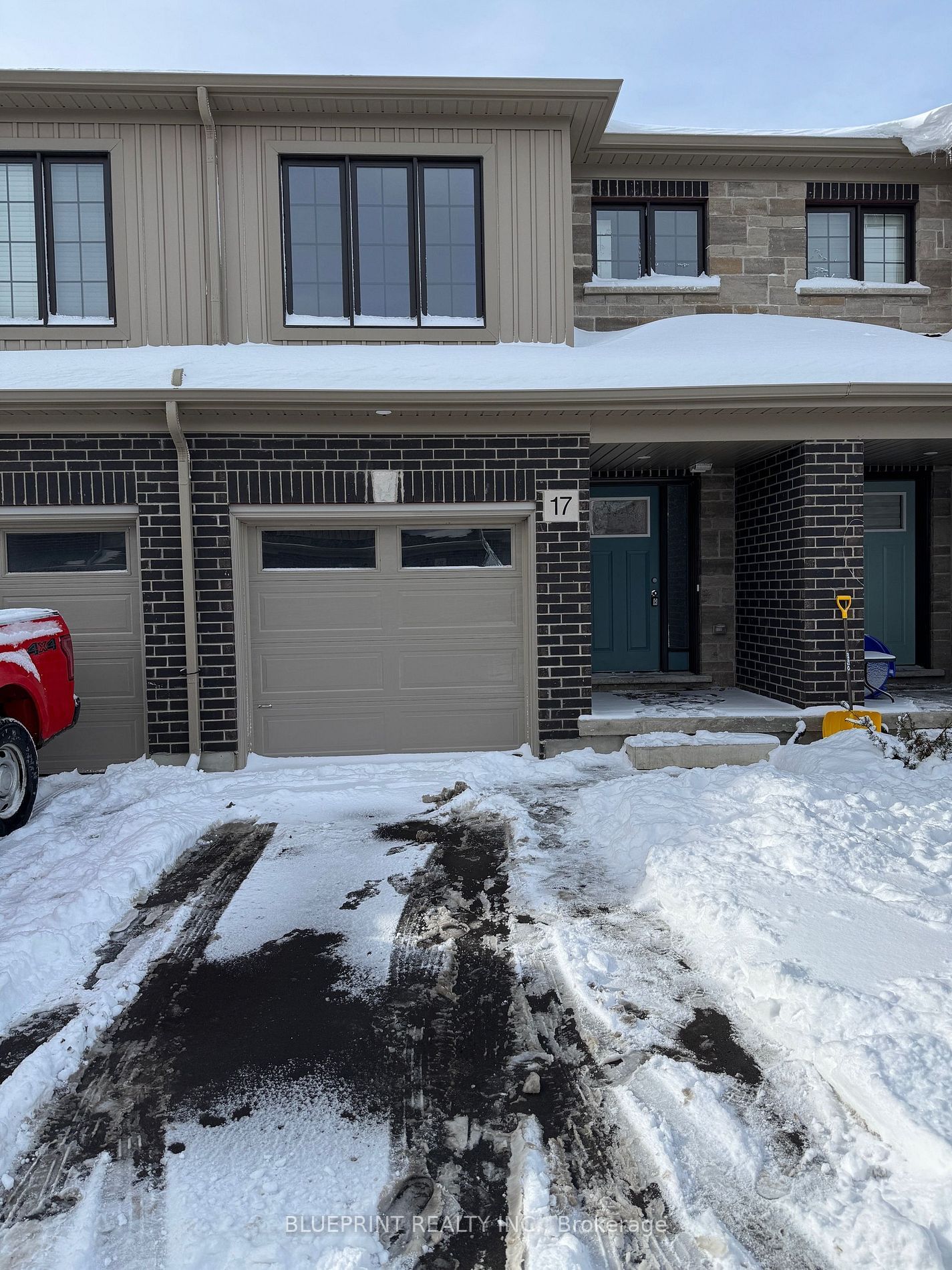 Townhouse for sale at 17 West Mill Street, North Dumfries, N0B 1E0 - MLS: X11928771