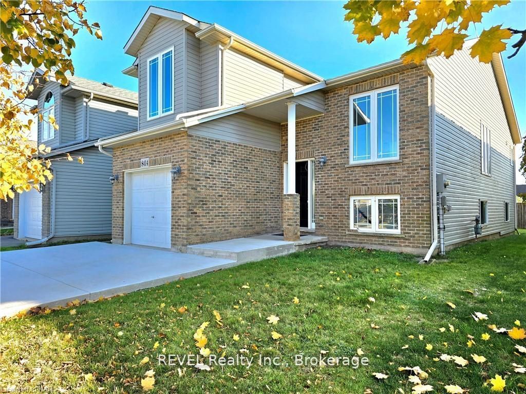 Detached House for lease at 8414 Atack Court, Niagara Falls, 213 - Ascot, L2H 3N4 - MLS: X11928855