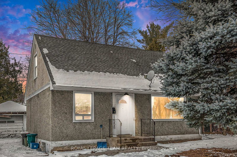 home for sale on 1558 Alta Vista Drive