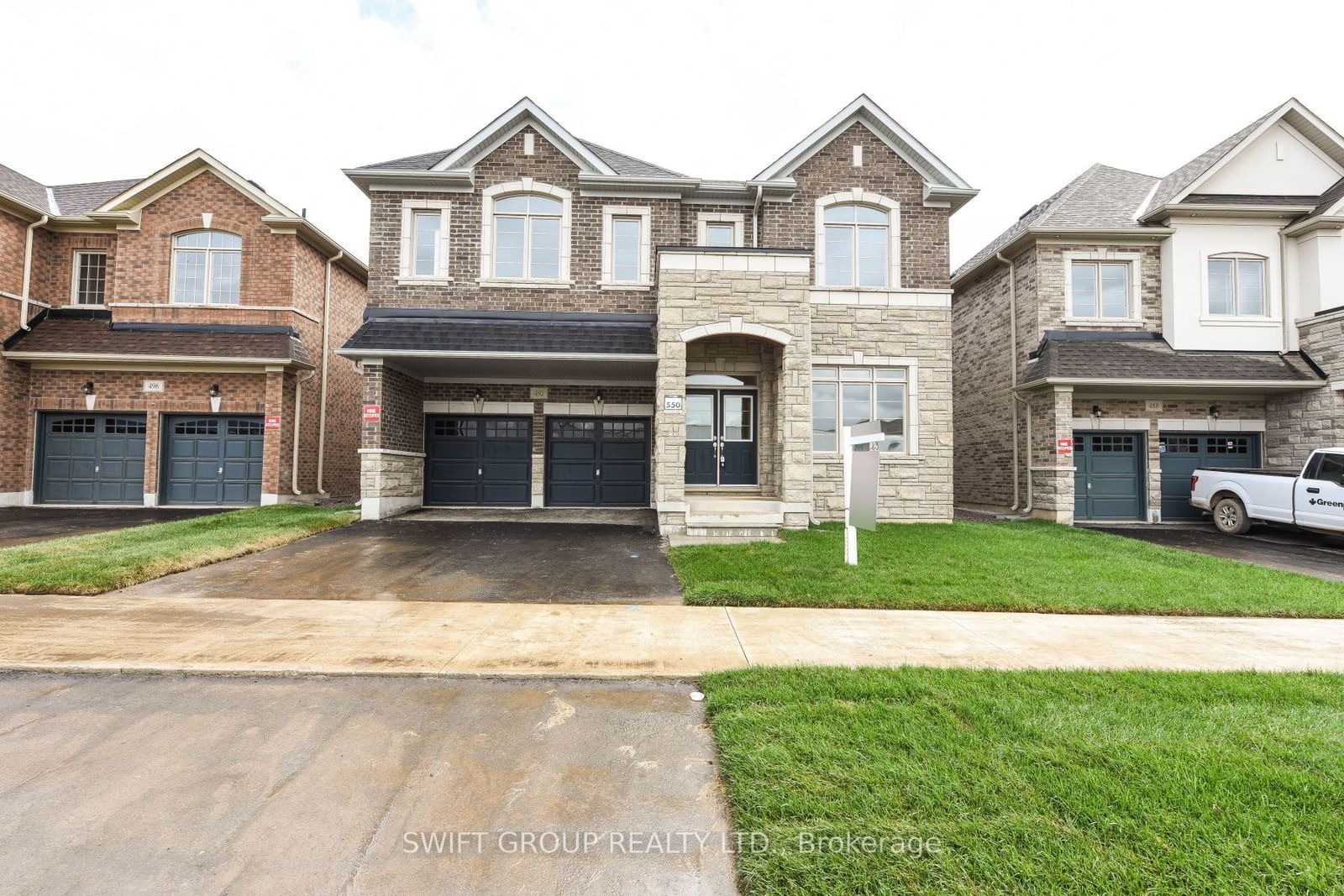 Detached House for sale at 492 Skinner Road, Hamilton, Waterdown, L8B 1Z9 - MLS: X11928985