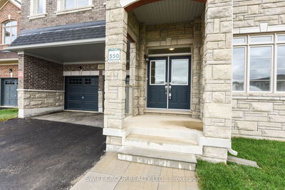 492 Skinner Rd, Hamilton - Waterdown image-0-2