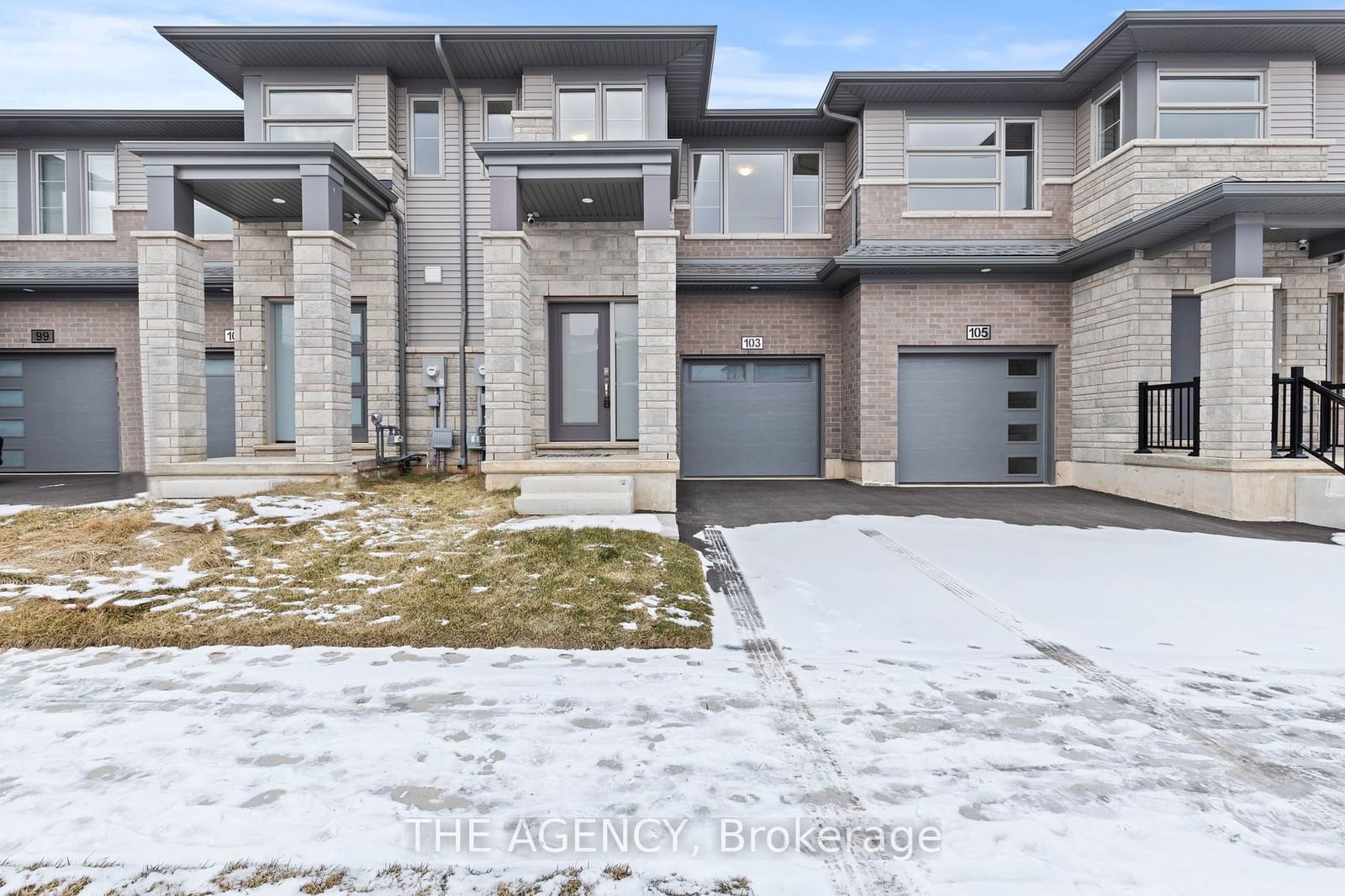 Townhouse for sale at 103 Acacia Road, Pelham, 662 - Fonthill, L0S 1E1 - MLS: X11929077