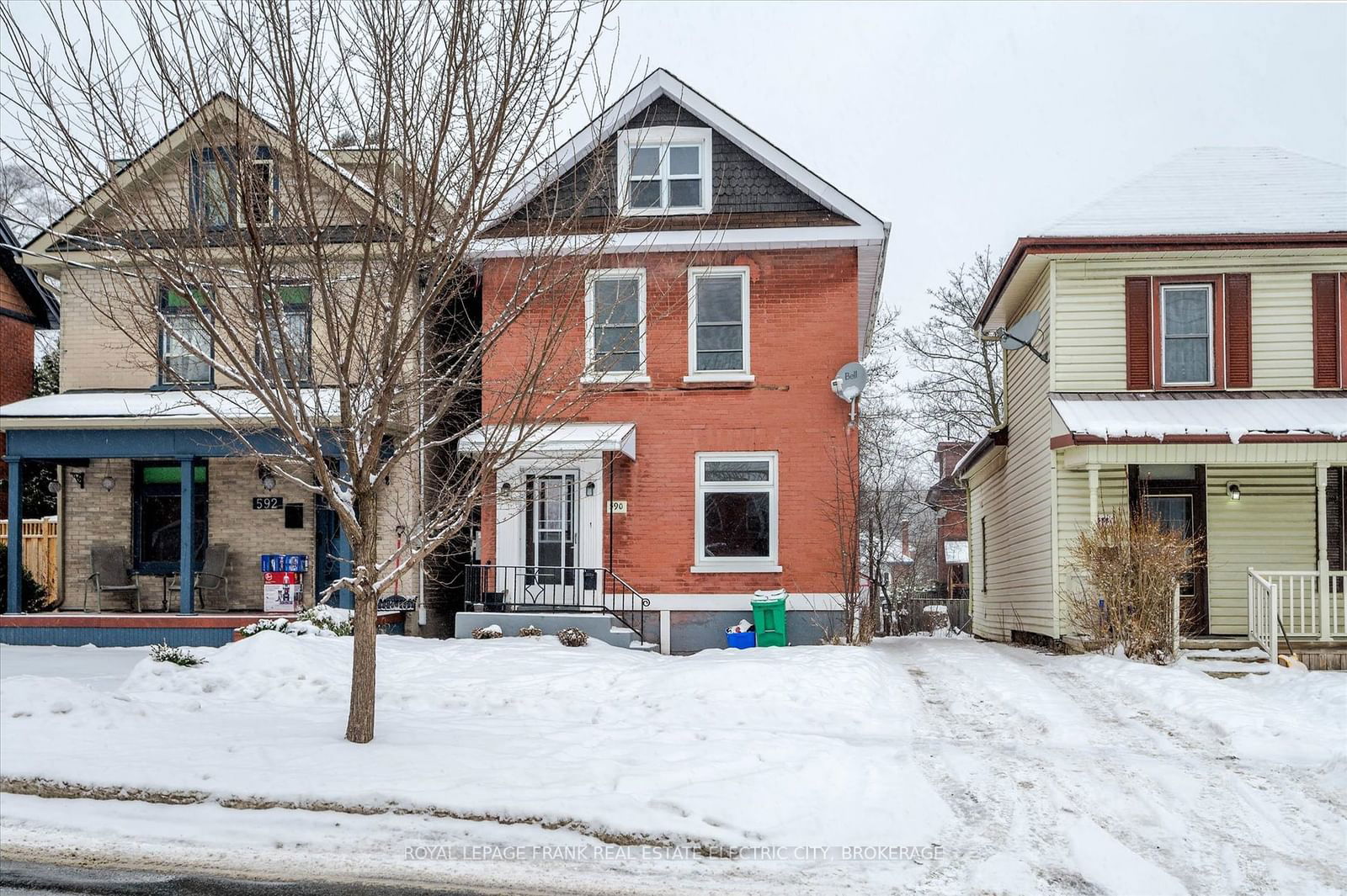 Detached House for sale at 590 Sherbrooke Street, Peterborough, Downtown, K9J 2P5 - MLS: X11929231