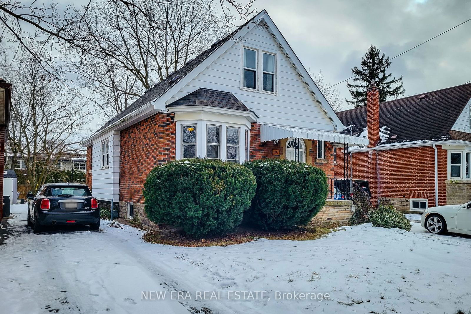 Detached House for sale at 107 Haddon Avenue, Hamilton, Ainslie Wood, L8S 1X7 - MLS: X11929248