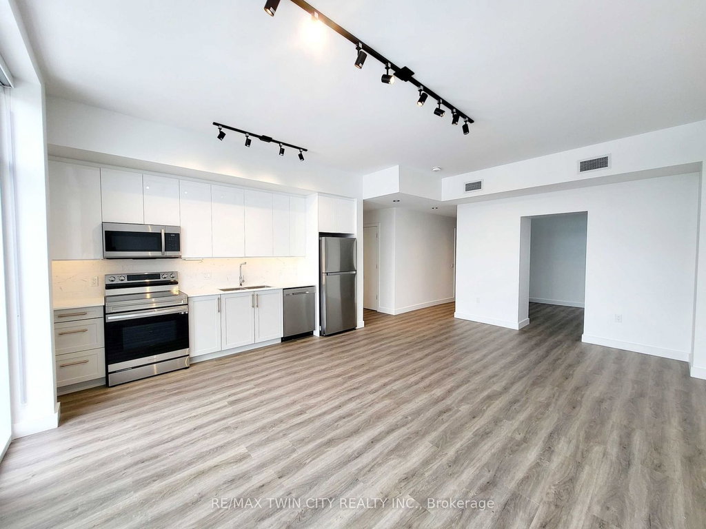 302 - 75 Huron Street 1