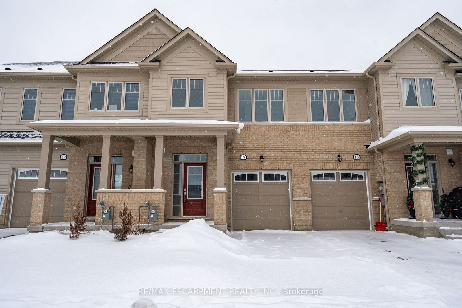 Townhouse for sale at 17 Prest Way, Centre Wellington, Fergus, N1M 0K4 - MLS: X11929635