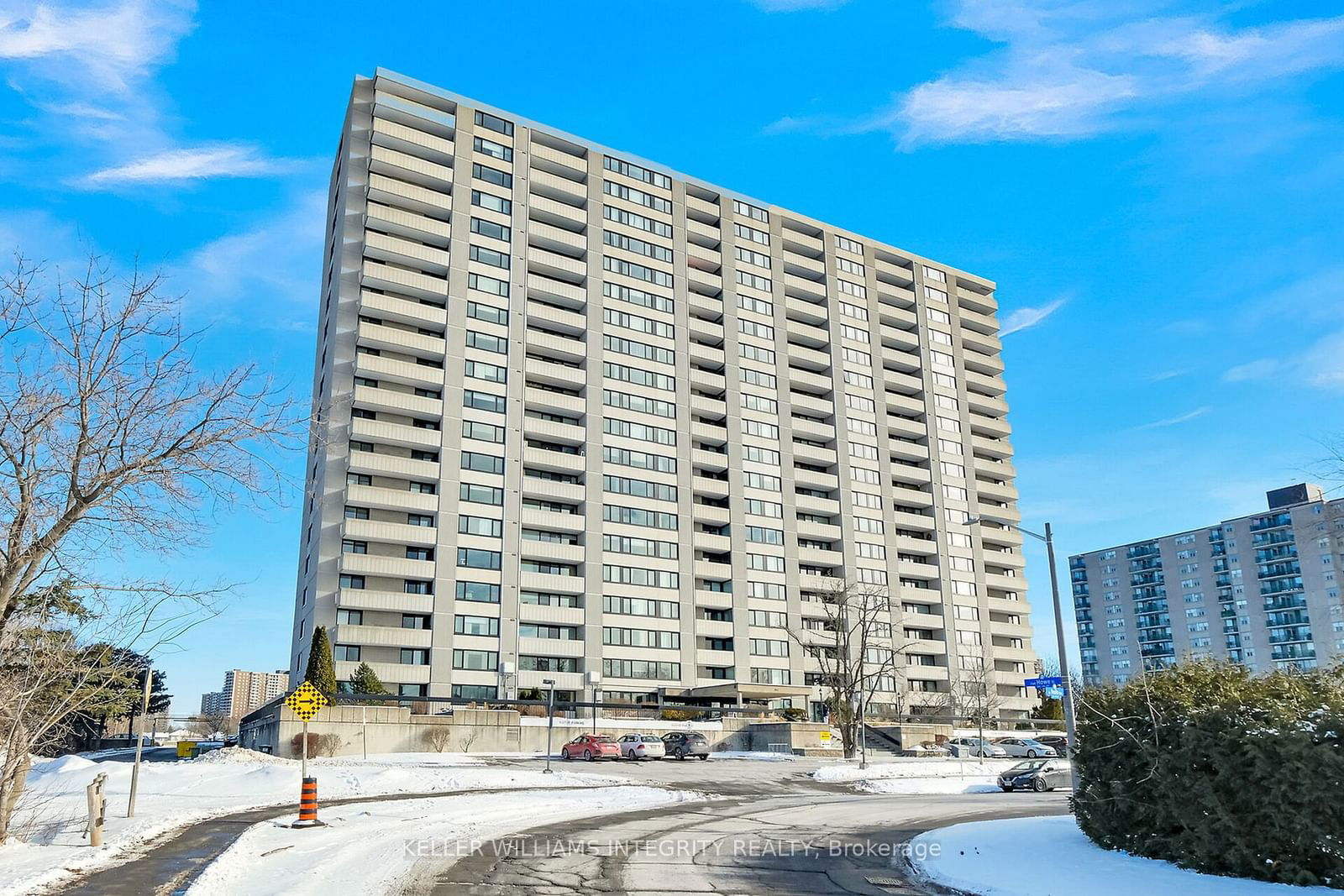 Condo sold at 1902-265 Poulin Avenue, Britannia - Lincoln Heights and Area, 6102 - Britannia, K2B 7Y8 - MLS: X11929715