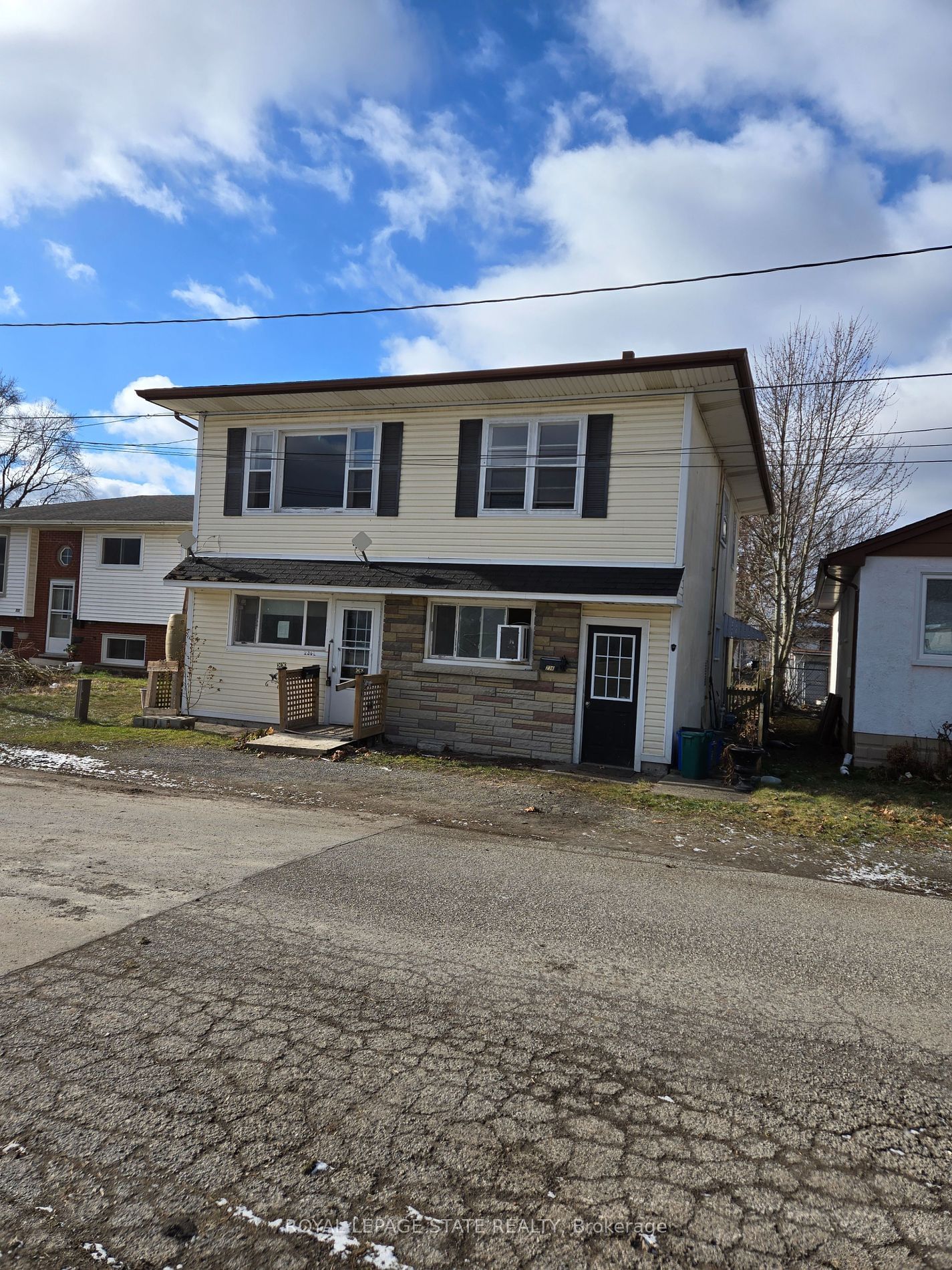 Detached House sold at 236 Port Colborne Drive, Port Colborne, L3K 2M5 - MLS: X11929949