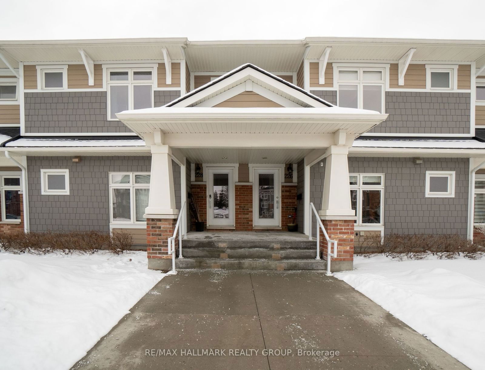 Condo sold at 228 Mullin Private N/A, Ottawa, Mer Bleue/Bradley Estates/Anderson Park, K1W 0K6 - MLS: X11930019
