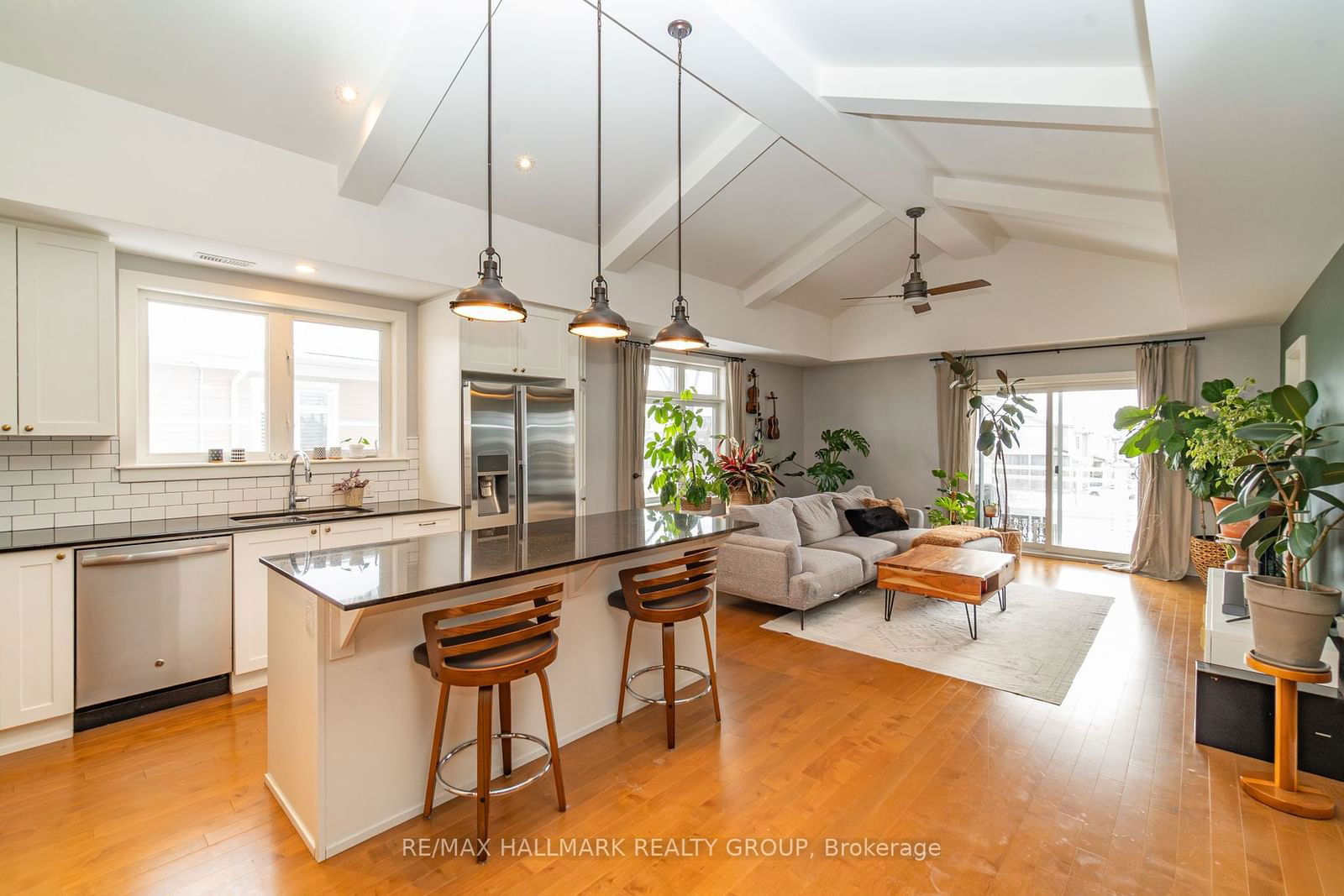 Condo sold at 228 Mullin Private N/A, Ottawa, Mer Bleue/Bradley Estates/Anderson Park, K1W 0K6 - MLS: X11930019